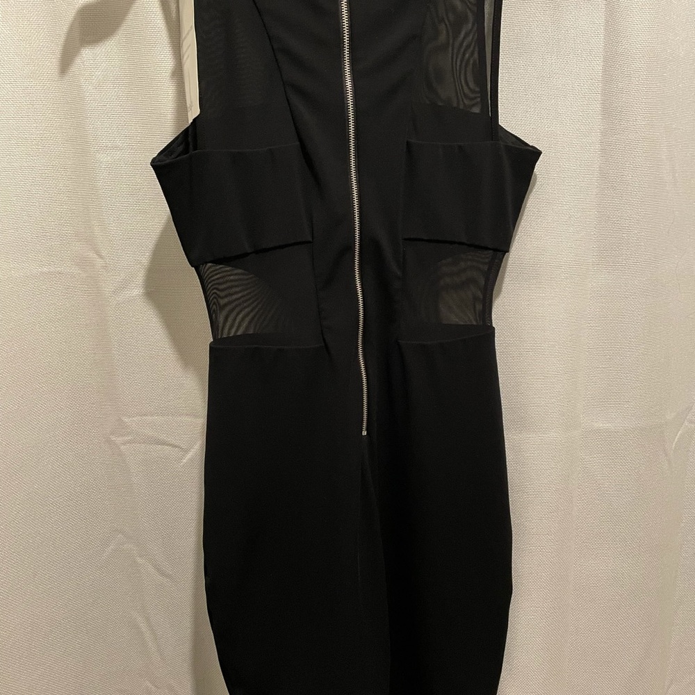 Elizabeth and James Women’s Black Sultry dress from the Real real size XS